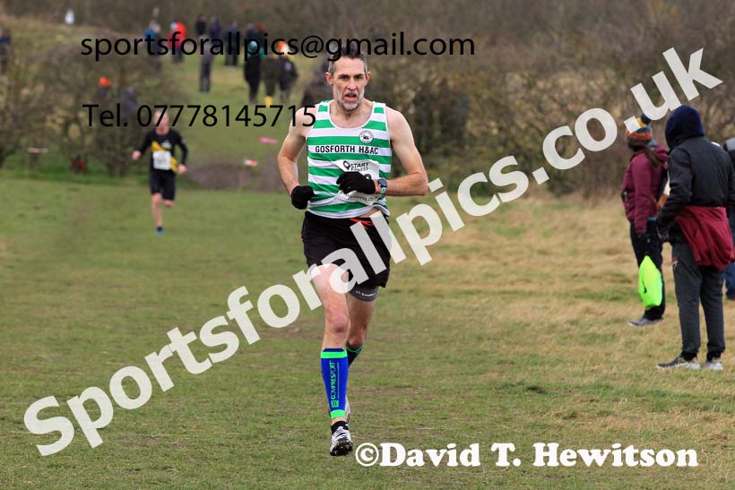 Mens 35 to 60 2022 NEMAA Open Cross Country Champs., Wallsend, Tyne and Wear. Photo: David T. Hewitson/Sports for All Pics
